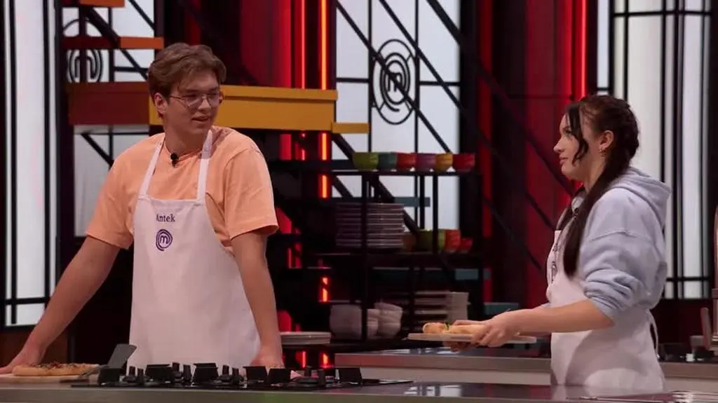 240414_TVN_DNx120_MASTERCHEF_NASTOLATKI_S01E06_tc08 www