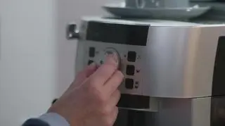 Mój agent: Aga podrywa Izę