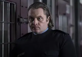 Skazana 3 PRZED EMISJĄ W TV: "Penis" wraca na stanowisko. Na długo?