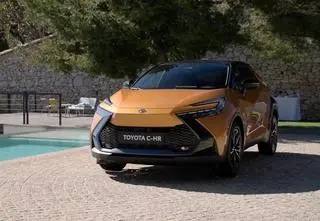 Podkręcona Toyota CHR. Test Krystiana Plato 
