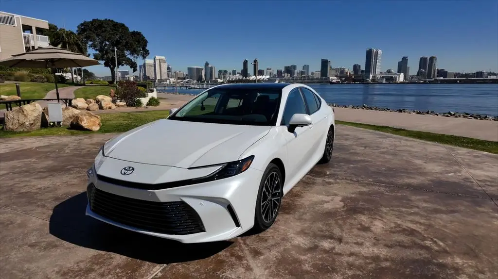 Toyota Camry 2024