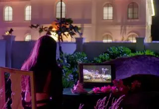 Hotel Paradise 8: Ktoś obserwuje uczestników z ukrycia. Będzie gorąco!