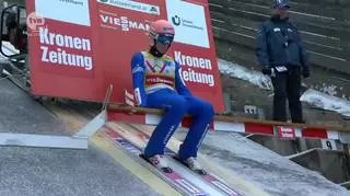 Loty narciarskie Bad Mitterndorf: skok Dawida Kubackiego w pierwszej serii