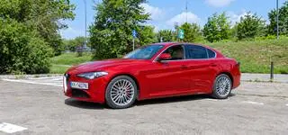 Z drugiej ręki. Alfa Romeo Giulia, Peugeot 508 i Volvo S60 – która limuzyna jest najlepsza?