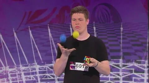 Czy Radek ułoży kostkę Rubika żonglując jednocześnie piłeczkami?