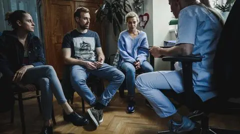 "Szóstka" odcinek 3. - Marianna Zydek (Iza), Mateusz Rusin (Kamil), Magda Biegańska (Pani Psycholog), Maja Pankiewicz (Natalia)