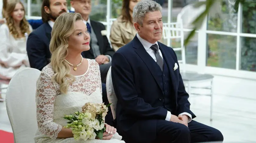 Tajemnica zawodowa: Monika (Tamara Arciuch), Wiktor (Andrzej Zieliński)