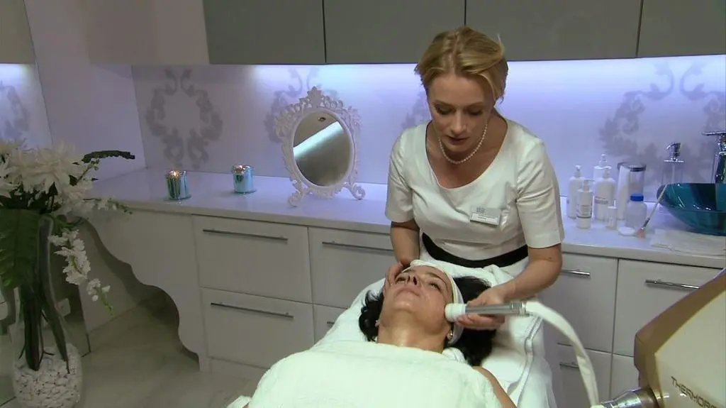 15. odcinek "Kliniki urody"