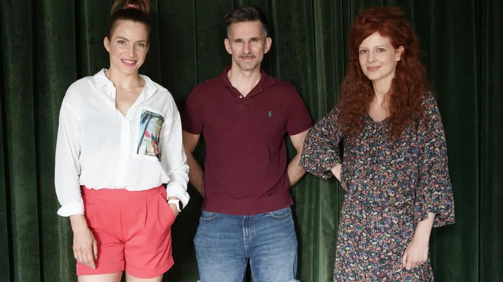 Absolwenci: Anna Dereszowska, Marcin Bosak i Karolina Gruszka