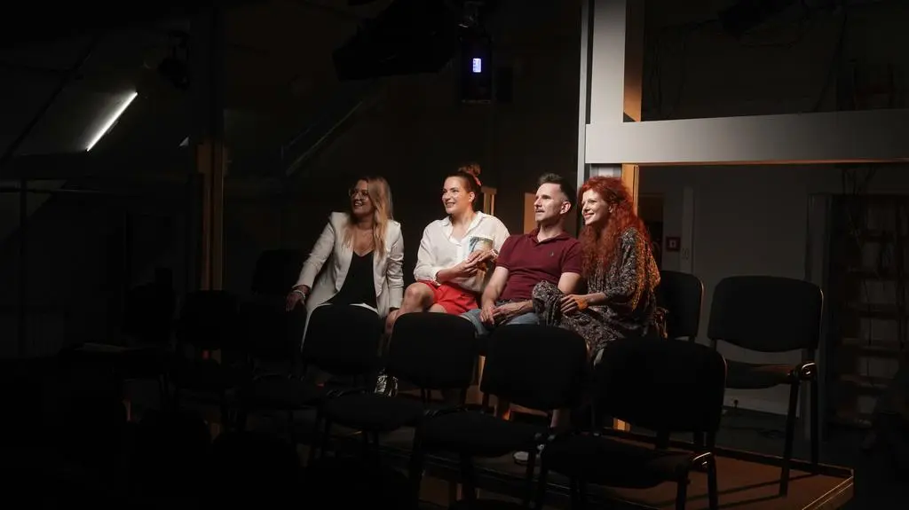 Absolwenci: Kinga Burzyńska, Karolina Gruszka, Marcin Bosak i Anna Dereszowska
