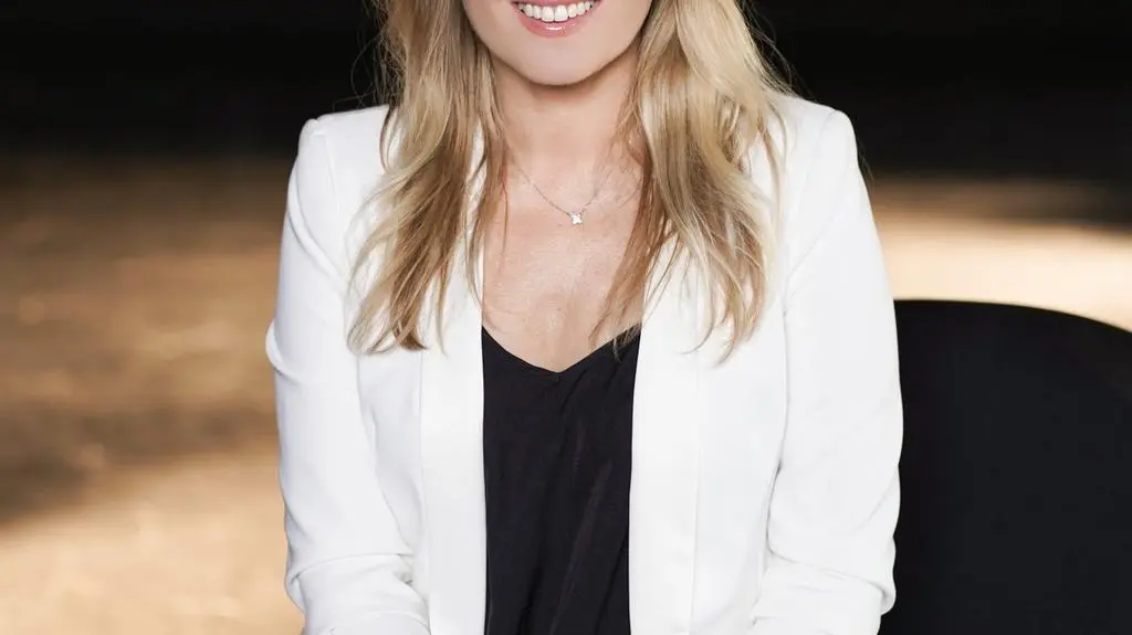 Absolwenci: Kinga Burzyńska