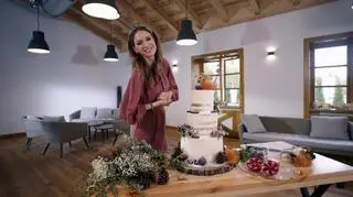 Ach, ten ślub!: Magdalena Socha-Włodarska z udekorowanym przez nią tortem
