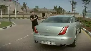 Bogate miasto, to i auta muszą być bogate! Adam Kornacki udał się aż do stolicy Zjednoczonych Emiratów Arabskich, żeby przetestować tam wyjątkowego Jaguara. Zobaczcie, co naprawdę oznacza słowo "luksus"!