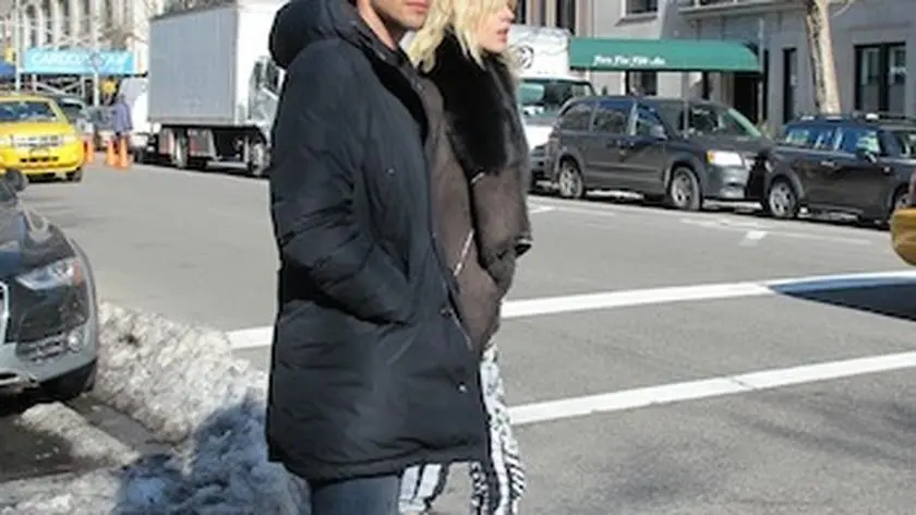 Anja i Sasha na spacerze po Nowym Jorku