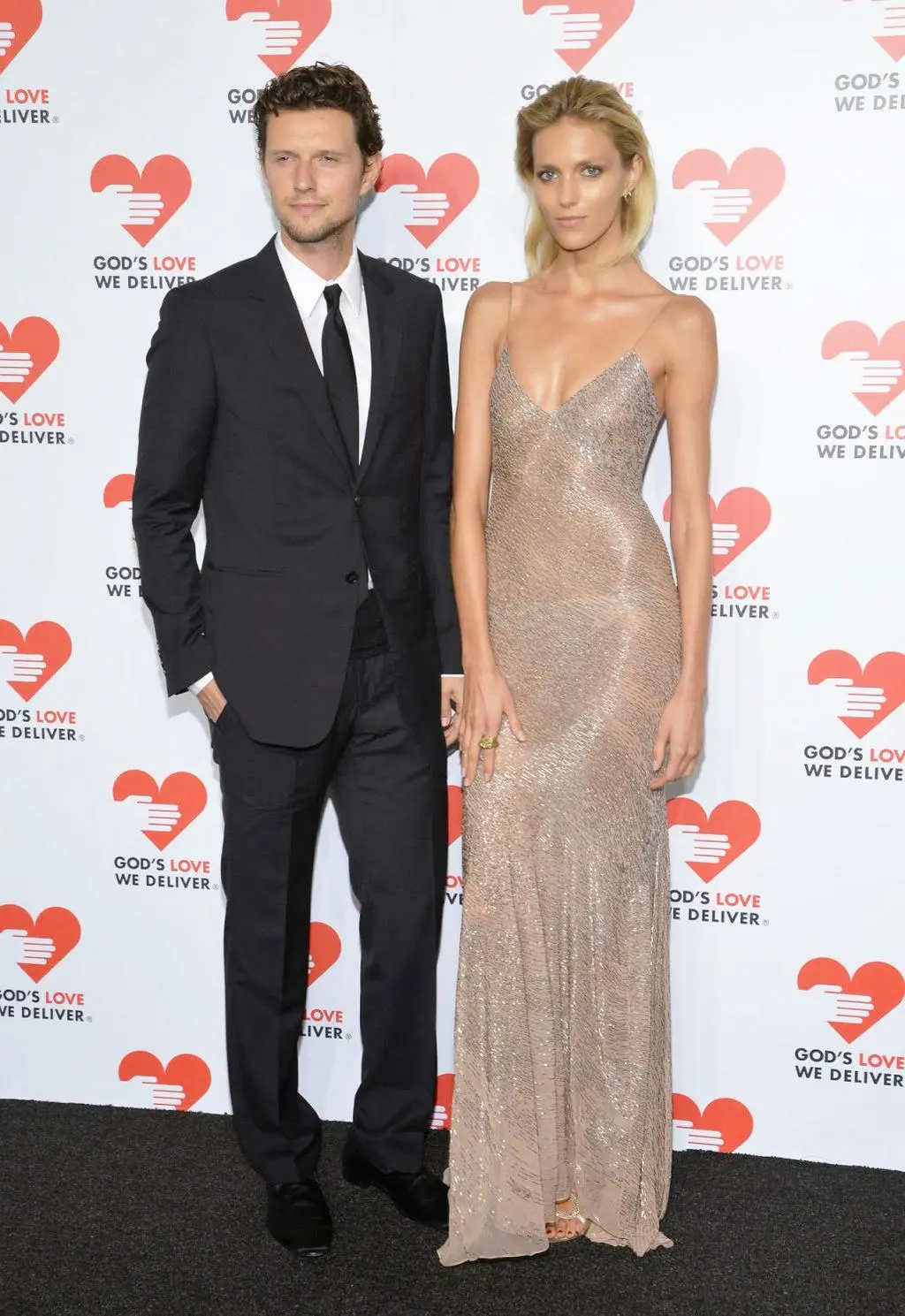 Anja Rubik i Sasha Knezevic na gali charytatywnej