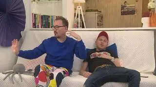 Bohaterowie "Gogglebox" udają robota!