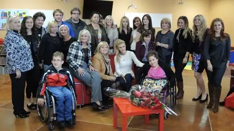 Joanna Krupa w fundacji Dar Serca