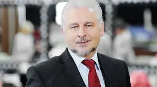 Dr Marek Szczyt - cudotwórca i celebryta?