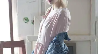 Naturalna Emilia Pietras w nowej sesji