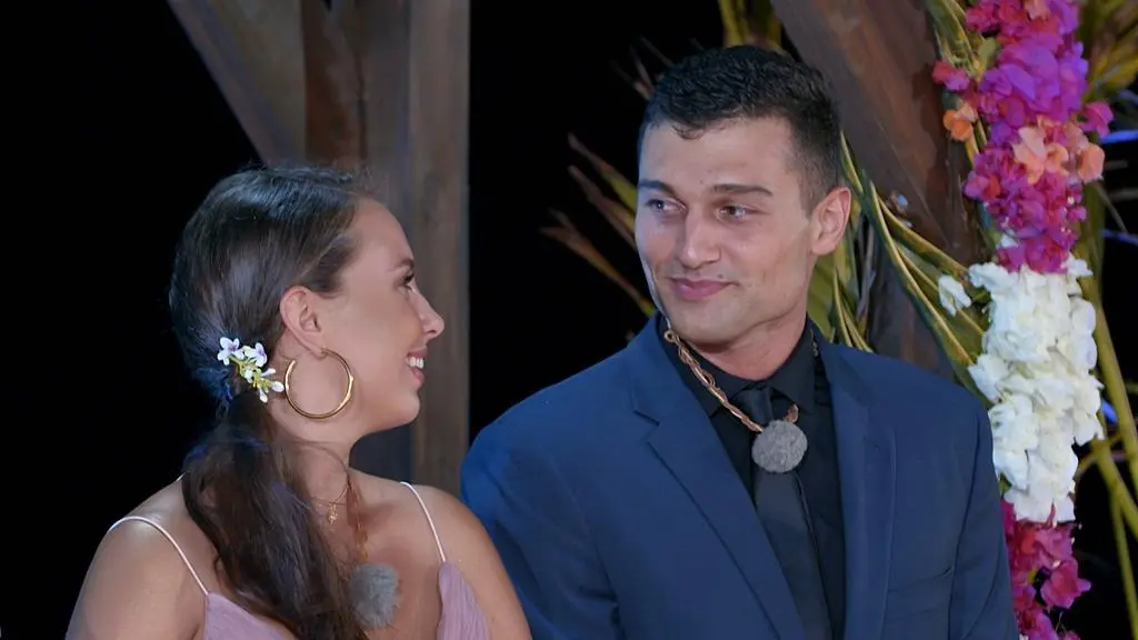 Hotel Paradise 3: Bibi i Simon