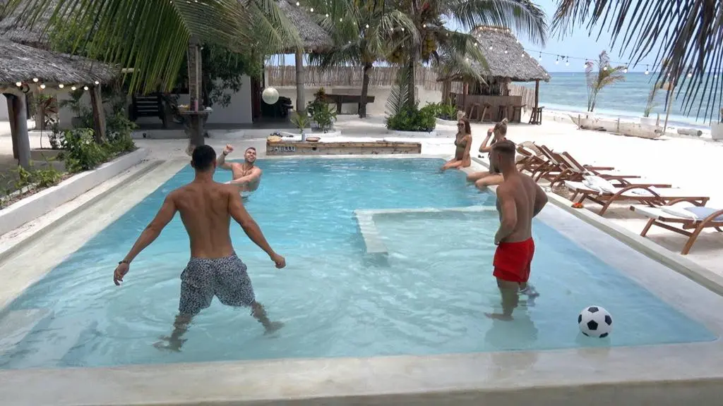 Hotel Paradise 3: Dzień w raju