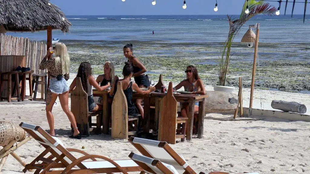 Hotel Paradise 3: Dziewczyny