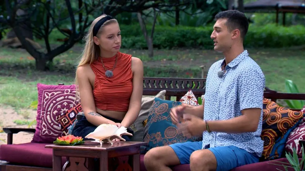 Hotel Paradise 3: Ewa i Simon
