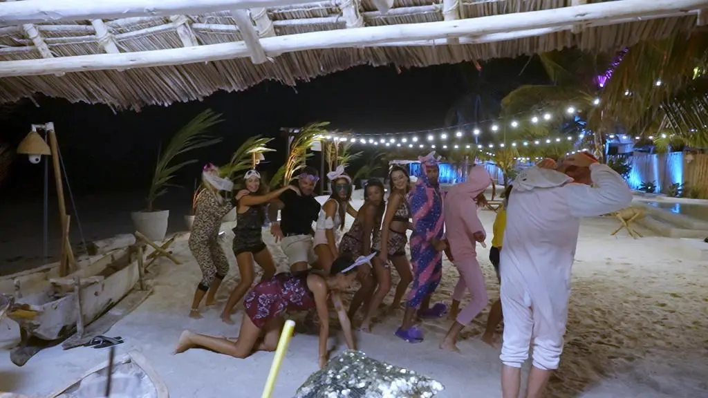 Hotel Paradise 3: Impreza!