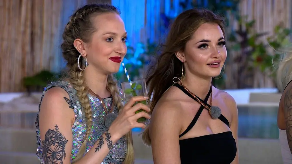 Hotel Paradise 3: Kornelia i Patrycja 