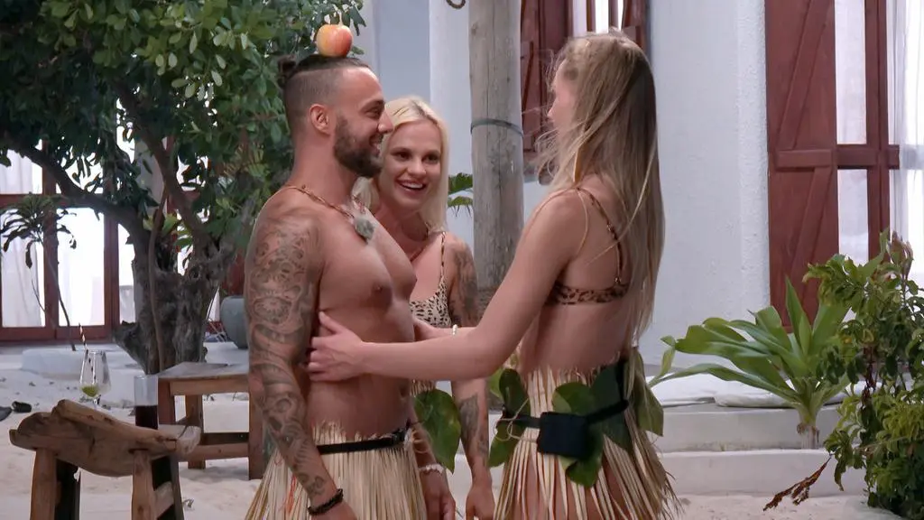 Hotel Paradise 3: Krystian, Ola i Ewa