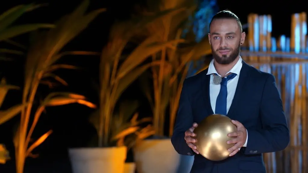 Hotel Paradise 3: Krystian