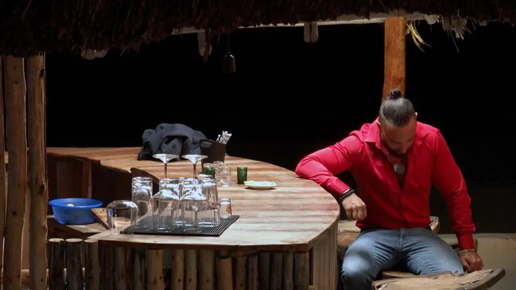 Hotel Paradise 3: Krystian 