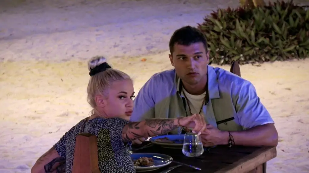 Hotel Paradise 3: Ola i Simon