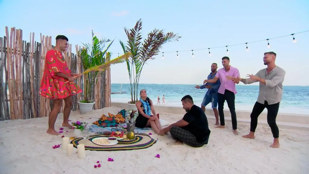 Hotel Paradise 3: Randka Karoliny i Kamila
