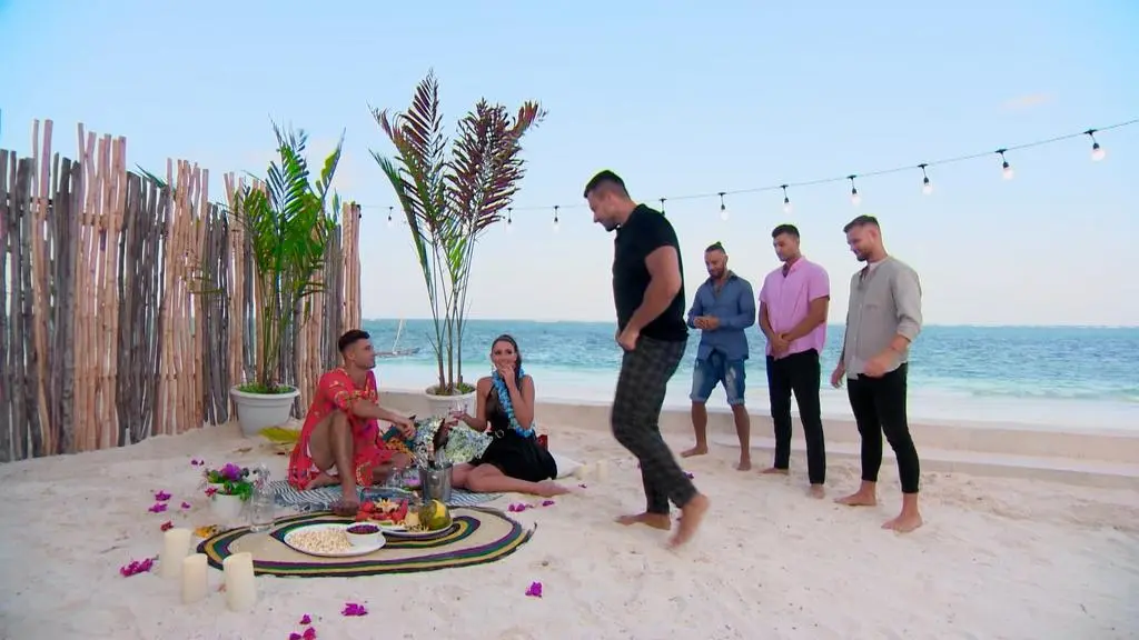 Hotel Paradise 3: Randka Karoliny i Kamila