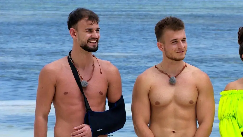 Hotel Paradise 3: Sebastian i Dawid 