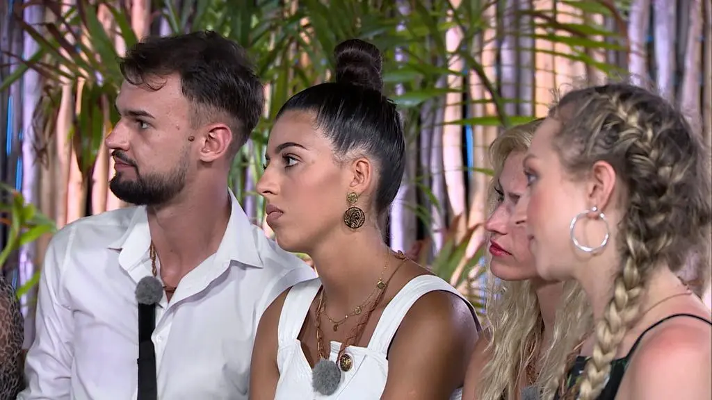 Hotel Paradise 3: Sebastian, Luiza, Basia, Kornelia