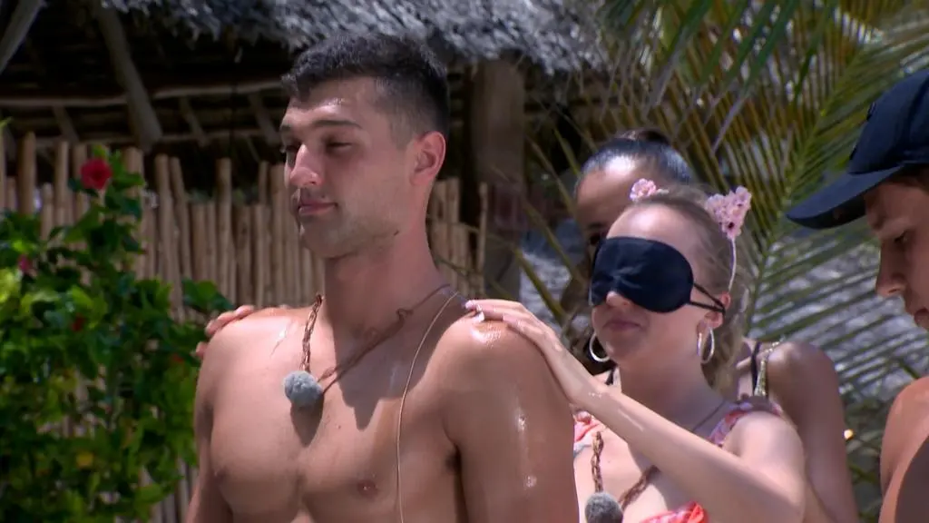 Hotel Paradise 3: Simon i Kornelia