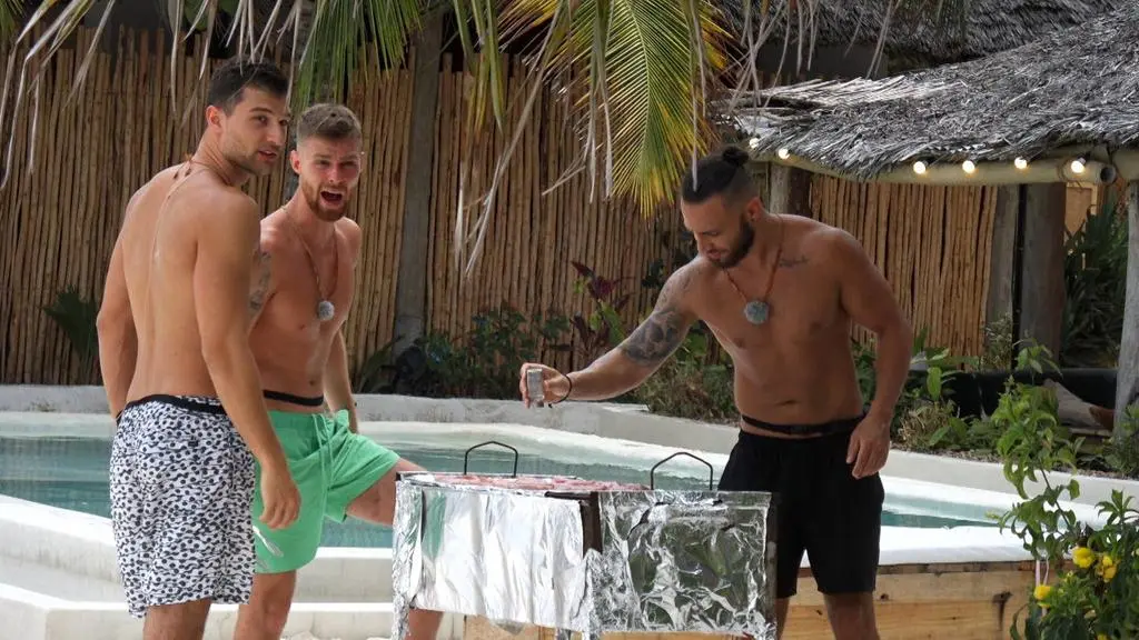 Hotel Paradise 3: Simon, Marcin, Krystian