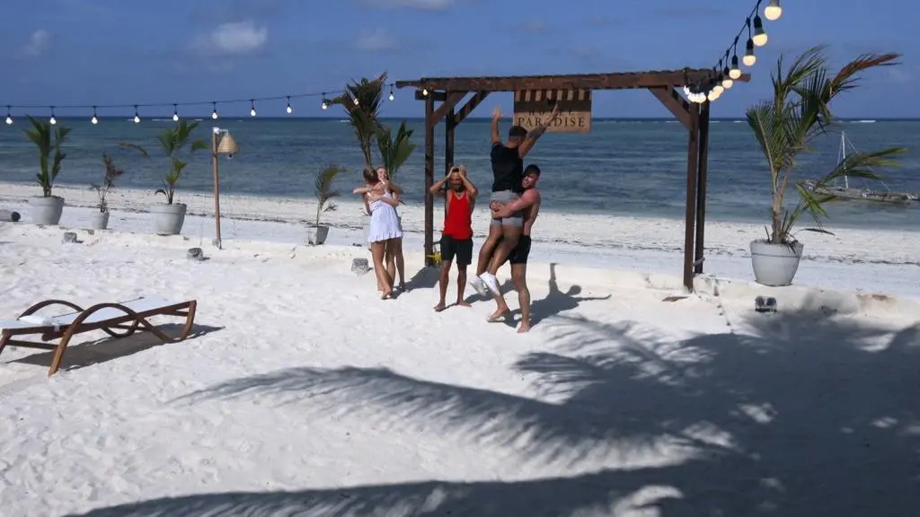 Hotel Paradise 3: Wielka radość! 