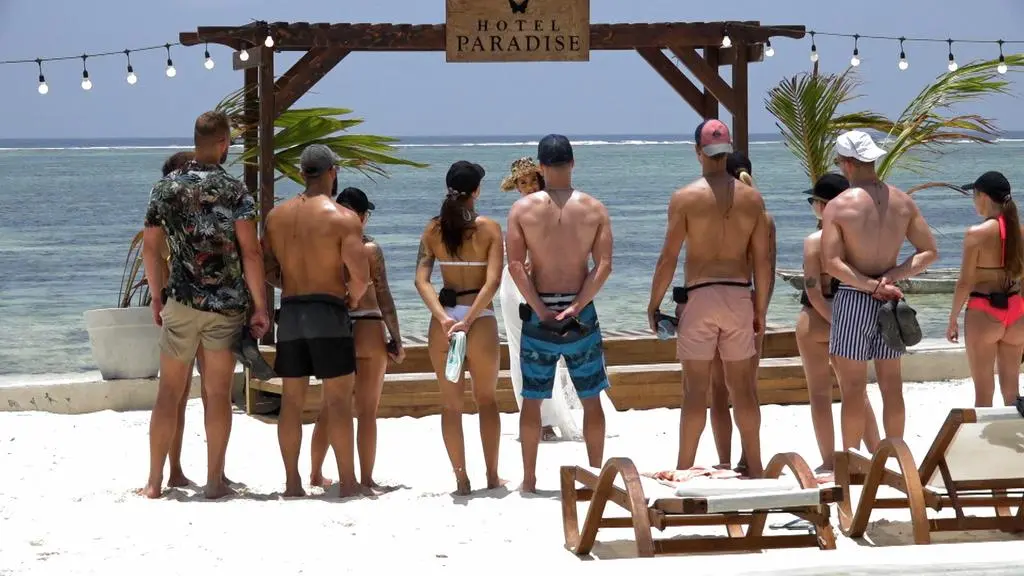 Hotel Paradise 4: Dzień w raju 