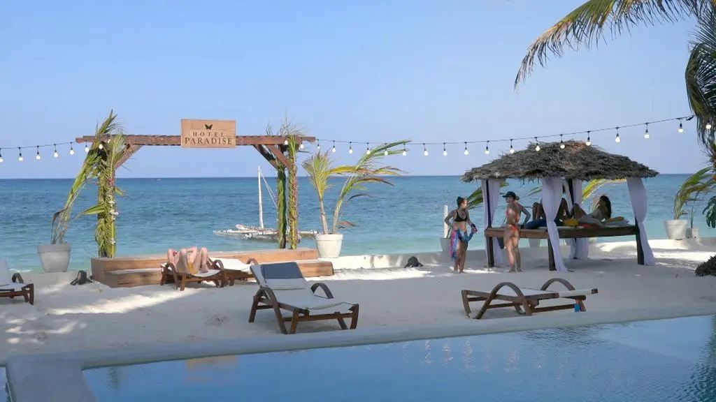 Hotel Paradise 4: Dzień w raju!
