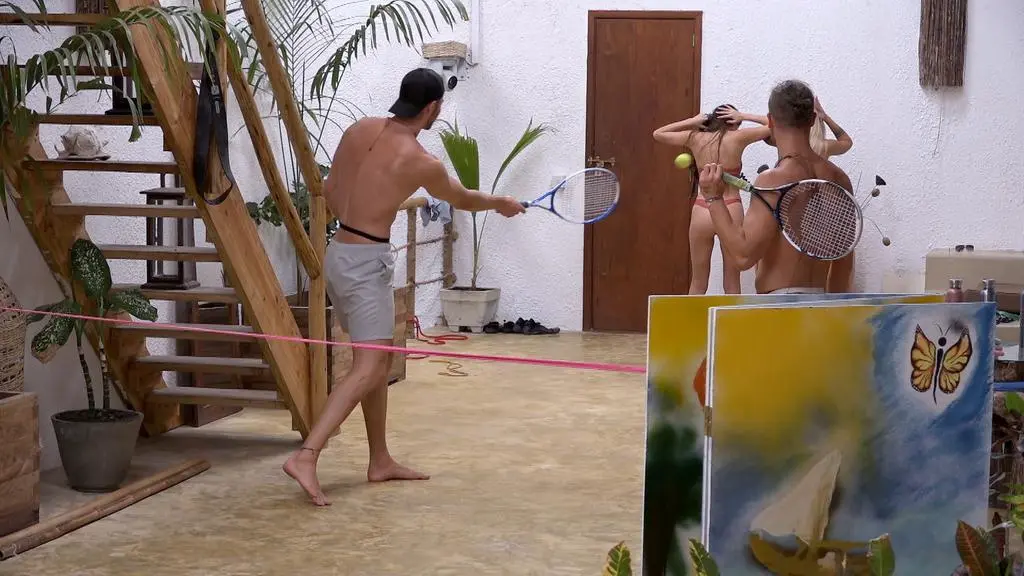 Hotel Paradise 4: Dzień w raju 