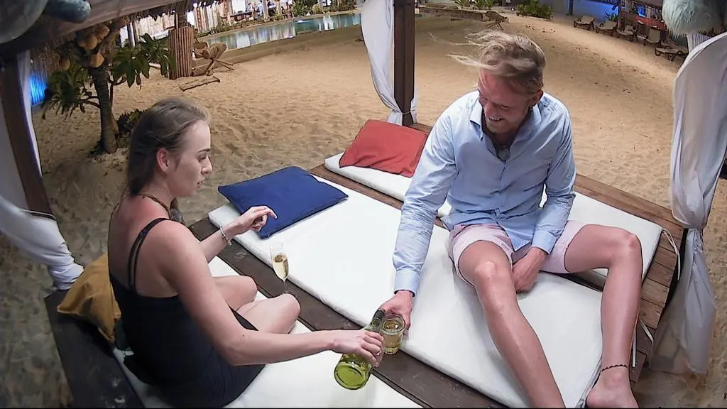 Hotel Paradise 4: Giovanni i Marysia