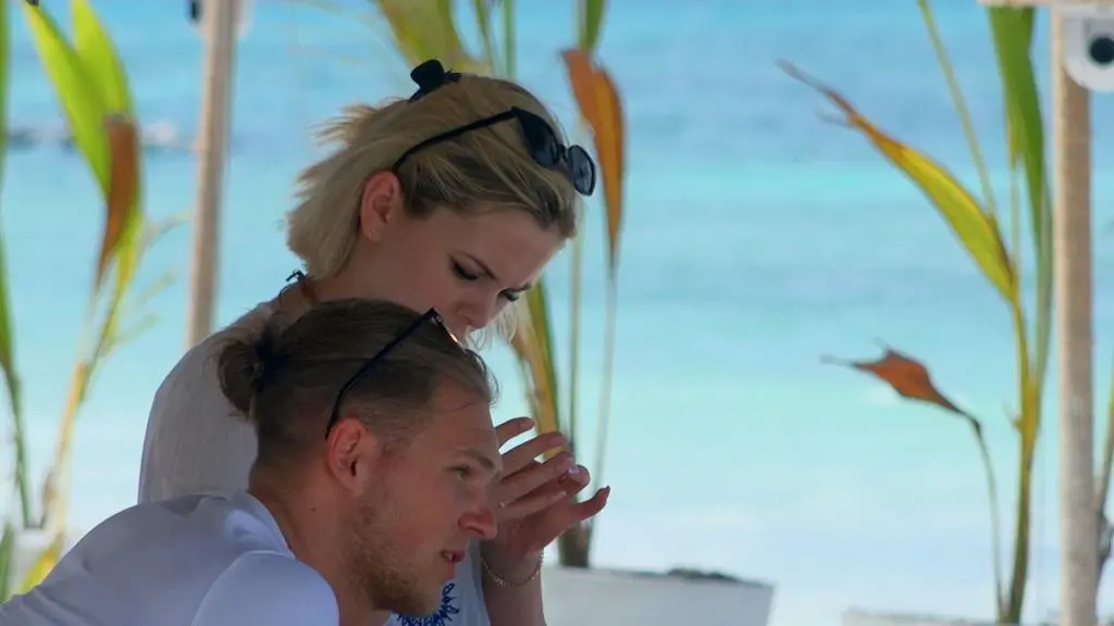 Hotel Paradise 4: Karolina i Miłosz
