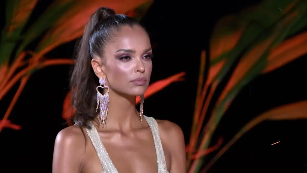 Hotel Paradise 4: Klaudia El Dursi 