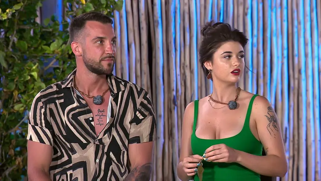 Hotel Paradise 4: Krzysiek i Oha