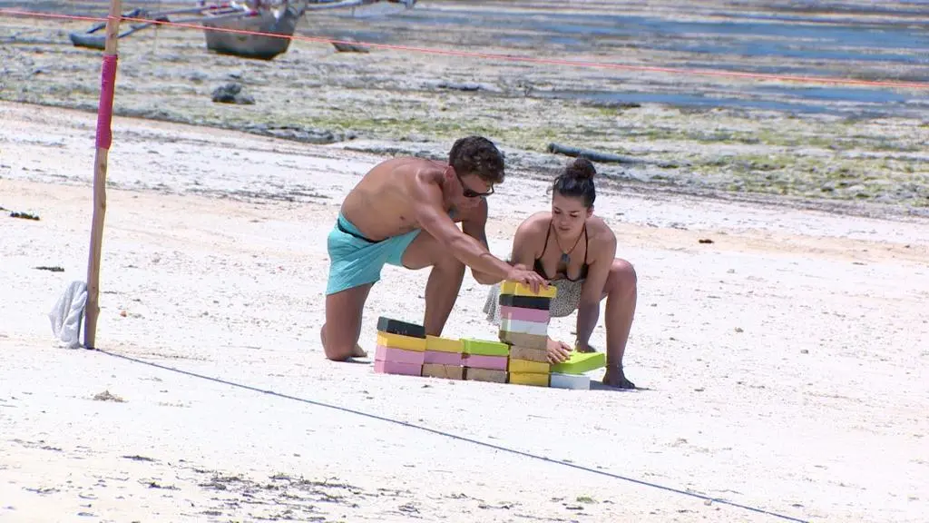 Hotel Paradise 4: Kuba i Kasia