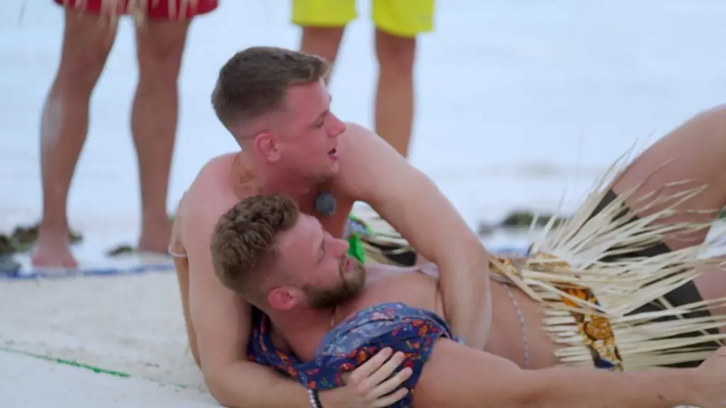 Hotel Paradise 4: Łukasz i Michał