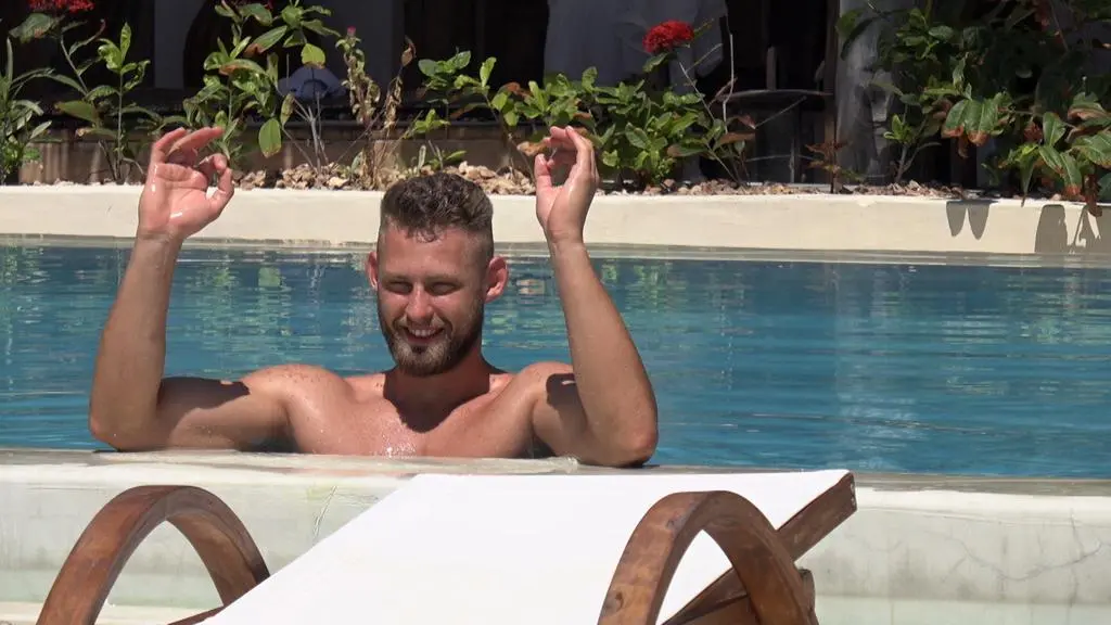 Hotel Paradise 4: Łukasz